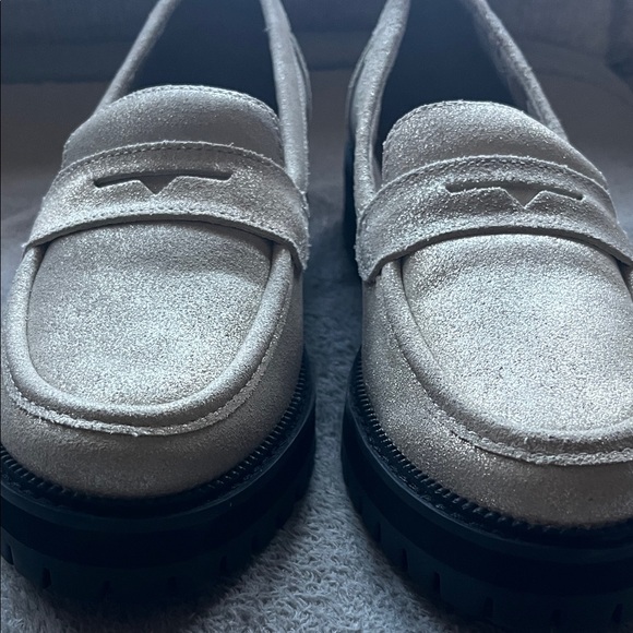 Toms Metallic Cream Leather Loafers brand new never worn sz 8 - Picture 10 of 11